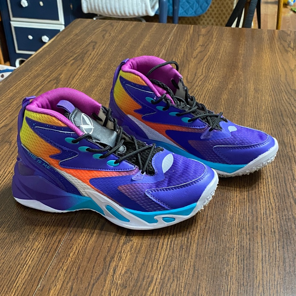 Vitike “This Is Me” multicolored men’s basketball shoes size 38 euro